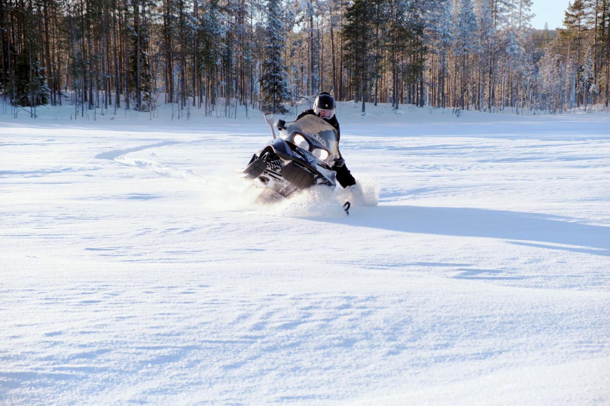 Hotel Langforsen Glamping & Lapland Experience Lapptrask Zewnętrze zdjęcie